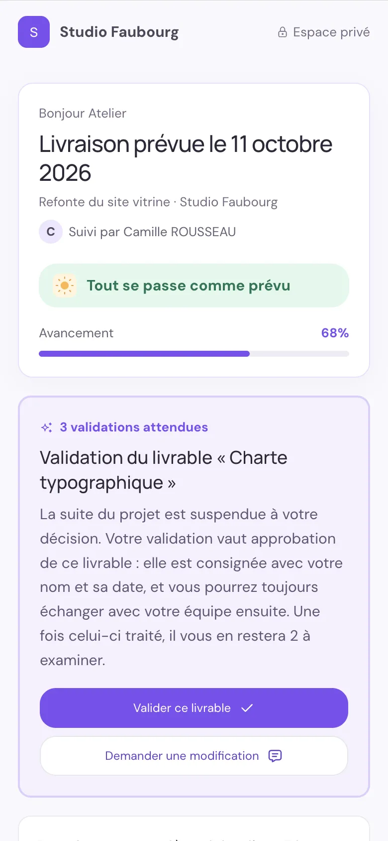 Le même dashboard client ProjectPad affiché sur un téléphone